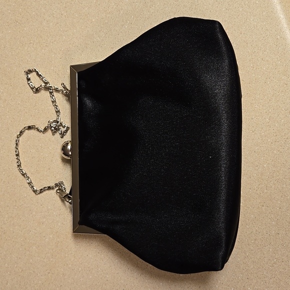 Elegant Black Satin Clutch with Chain Strap Retro style NWOT - Picture 4 of 9